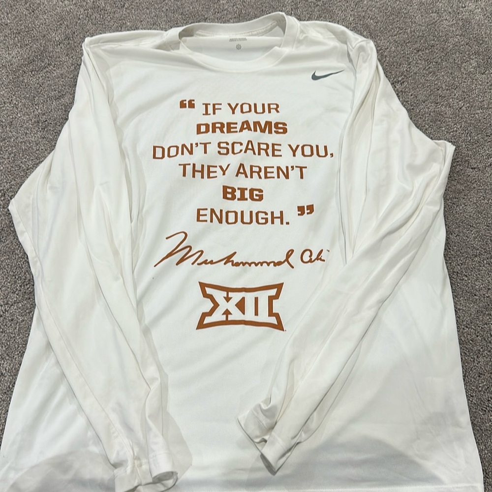Nike tee, Muhammad Ali quote